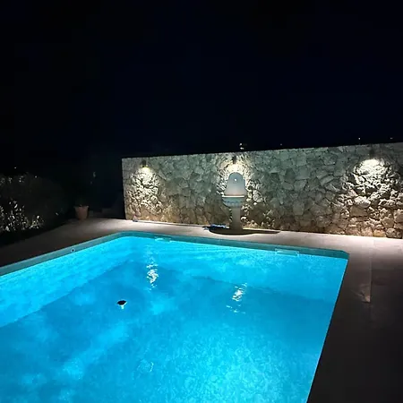 Sud In Mit Pool- Meer- Und Alpenblick Villa